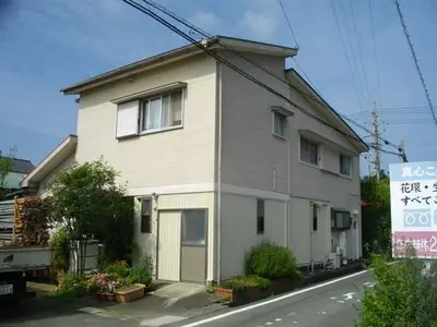 強烈な西日の暑さ対策　遮熱塗料ガイナ