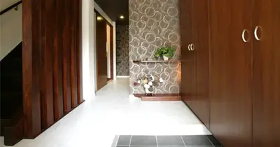 １階と２階で大きく違う外観