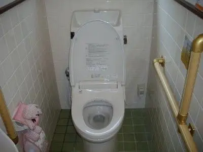 トイレ取替工事