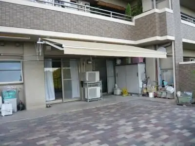 オーニングをつけて暑い夏もこれでＯＫ