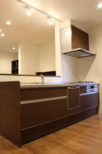 和モダンの落ち着きのある空間へ