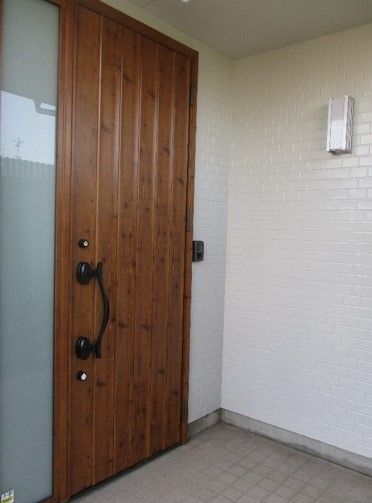 明るい玄関と玄関ホールに リフォーム費用 価格 料金の無料一括見積もり リショップナビ