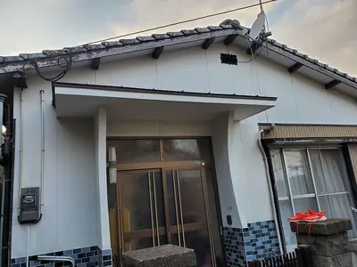 『玄関庇（霧除け）取替工事』