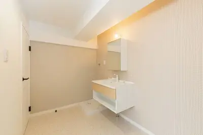 自然素材をふんだんに使って明るくフルリノベーション！