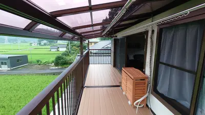 超　広々の屋根付きルーフバルコニー