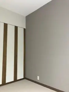 入居前の全体的なリフォームと明るいキッチン