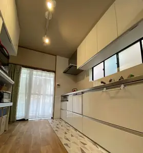 築20年超えの水回りリフレッシュと無垢フローリング