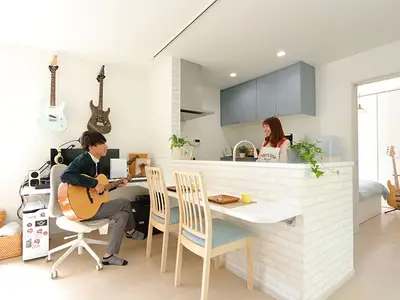 楽器も楽しめるフレッシュな家