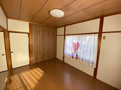 押入からクローゼット、フローリングへのイメージチェンジ