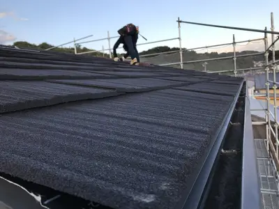 外壁金属サイディングカバー工法 屋根カバー工法