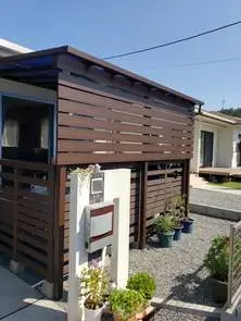 天然木の角材を再現したナチュラルなデザイン!サザンテラス