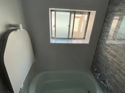 タイル張りの浴室からTOTOのユニットバスに