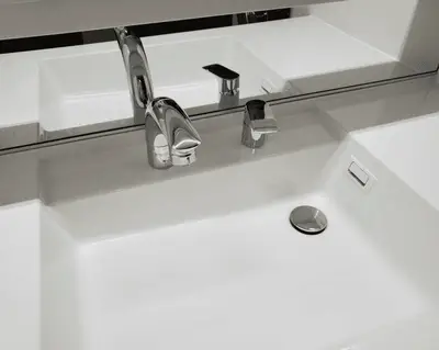 キレイを保てる除菌水機能つきの最上級システムドレッサー