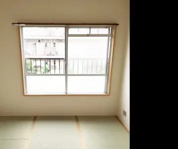 一間続きの部屋は仕切り壁造作間仕切りで2部屋に