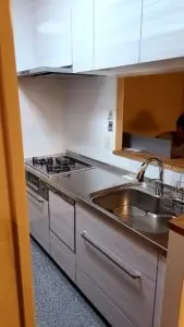 ステンレス素材のキッチン・クリナップのステディア