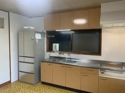 リーズナブルで素敵なシステムキッチンにリフォーム