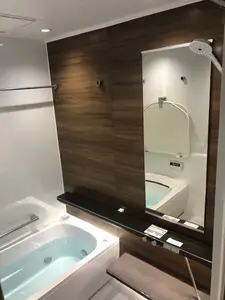 外出先からスマホ操作で遠隔お湯張りのできるユニットバス