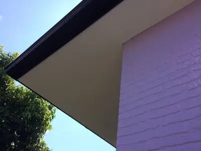 元の色と違う色を採用・丁寧に塗りなおし