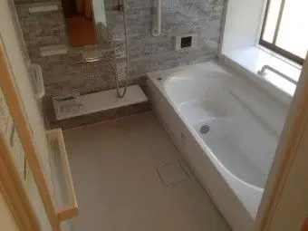 寒さ対策バッチリの浴室