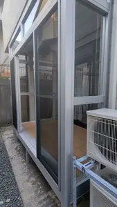 バルコニーの下のスペースが便利なサンルームに