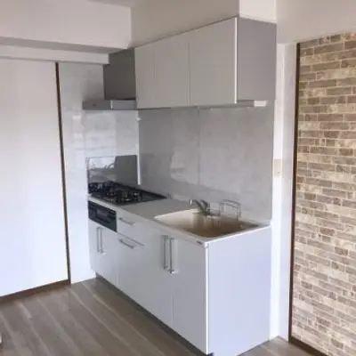 賃貸物件に適したシステムキッチンに取り換え