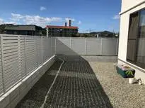 プライバシーを守るフェンスを設置