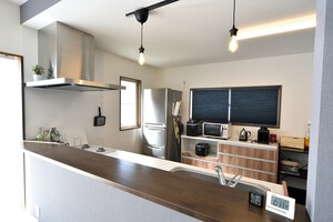 日差しが降り注ぐLDK、ご夫婦ふたりの癒しのリフォーム