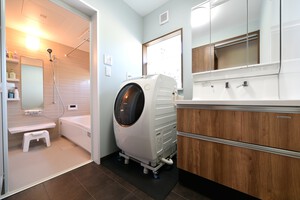 日差しが降り注ぐLDK、ご夫婦ふたりの癒しのリフォーム