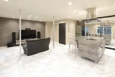 使いやすいキッチンと趣味が堪能できるリビング