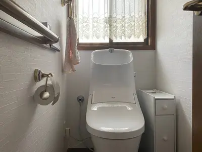お手入れがしやすいトイレに取り換え