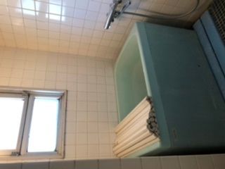 防水加工に施工・浴槽も大きいサイズに変更