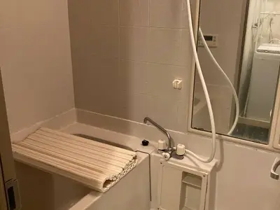 暖かい雰囲気の浴室に施工