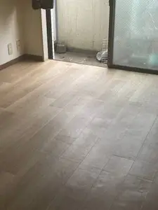 破損が著しいフローリングを張り替え
