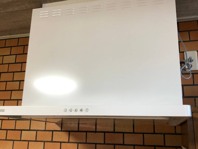シニアが使いやすい換気扇に取り換え