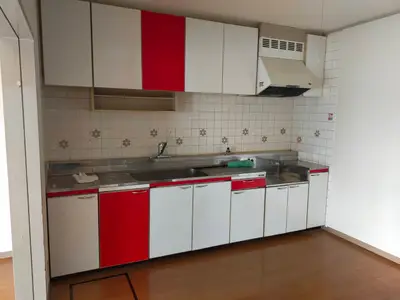 キッチン幅を変更・冷蔵庫置き場を新設