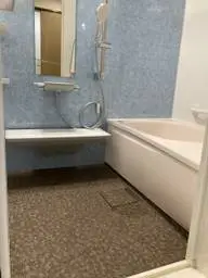 清掃しやすく明るいお風呂