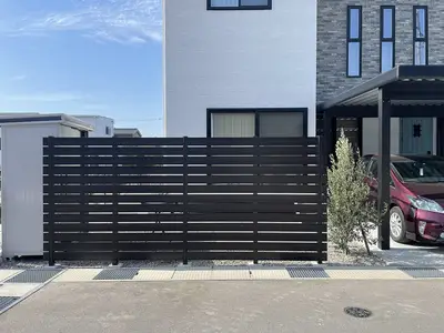 何もなかったお庭がおしゃれ空間に