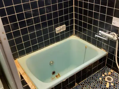 暗い雰囲気から明るいお風呂・トイレにリフォーム
