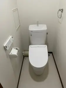 シンプルなのに収納力バツグンのユニットバス