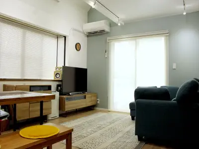 ブルーグレーをアクセントに取り入れ北欧テイスト
