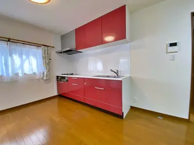 中古住宅をご購入後、システムキッチンリフォームを行いました。