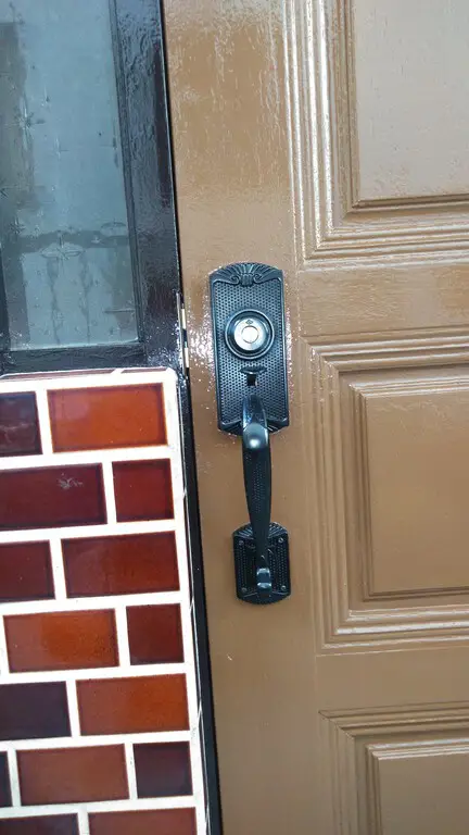 玄関扉の塗装リフォーム