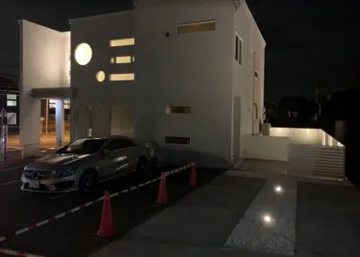 住宅街で目立つ外構