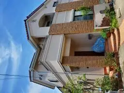 『海が一望できる素敵な家の化粧直し』