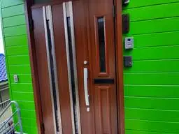 『家の顔を新しく』