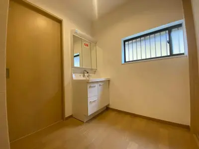 家の傾きを直し新築同様に。家族の思い出と一緒に住み続ける家