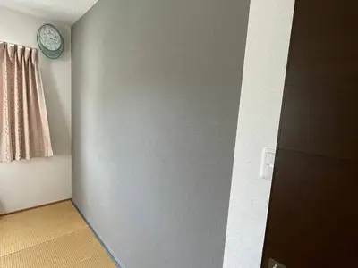 大部屋を2つに仕切り子ども部屋へ