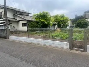 高く伸びた垣根からブロックフェンスへ