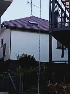 屋根と外壁のメンテナンスの心配なく、きれいな家で過ごす