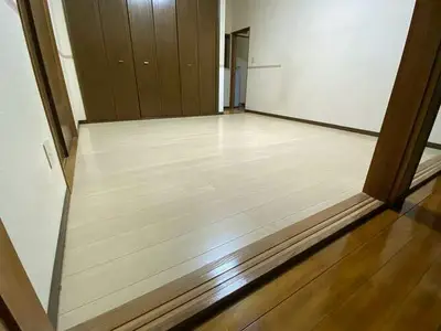 畳からフローリング張り替えで部屋を明るく